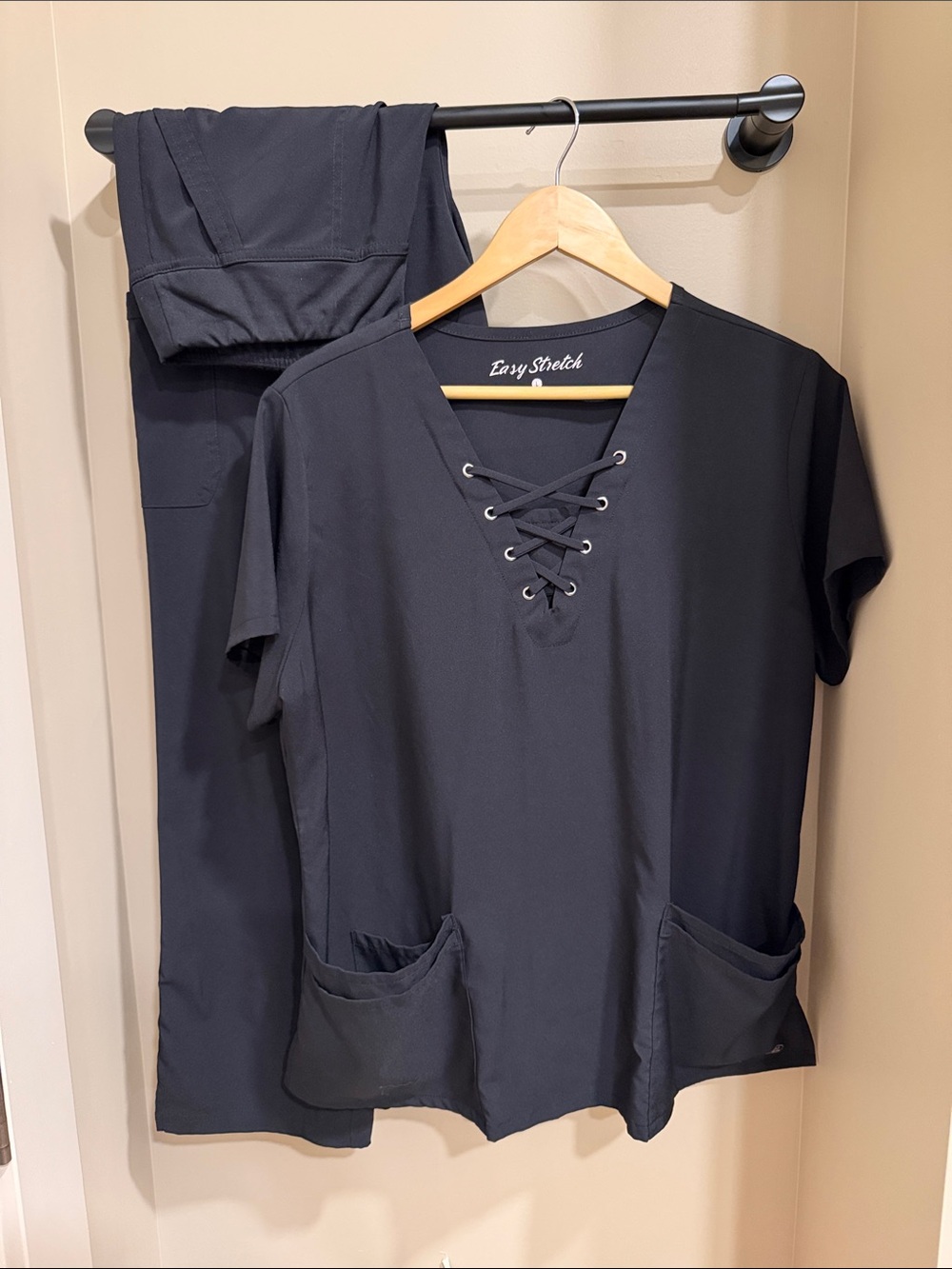 UA Easy Stretch Black Scrub Top - L matching pant Med